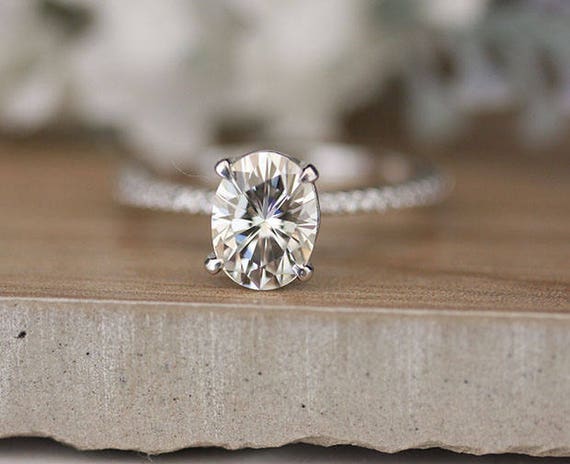 Moissanite Engagement Ring, Classic Oval 8x6mm Moissanite White Gold Ring,  Moissanite and Diamond Solitaire Ring - Etsy