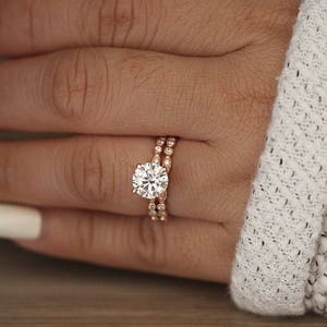 Wedding Ring Set, Moissanite Rose Gold Engagement Ring, Round 8mm Moissanite Ring, Diamond Milgrain Band, Solitaire Ring, Promise Ring