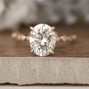 3.00ct Moissanite Oval Classic Engagement Ring, Oval 10x8mm Moissanite and Diamond Solitaire Wedding Ring, Rose Gold Moissanite Ring