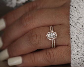 Oval 1.50CT Rose Gold Moissanite Engagement Ring and Diamond Wedding Ring set, Bridal Ring, 14k Rose Gold Moissanite Ring, Bridal Ring Set