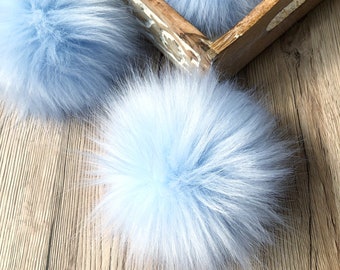 Echo - Handmade Grey Faux Fur Pom Pom: 6.5 Inch Hat  display picture 1