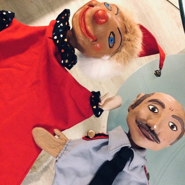 Zwei KASPERLE Hand Puppen Clown + Offizier