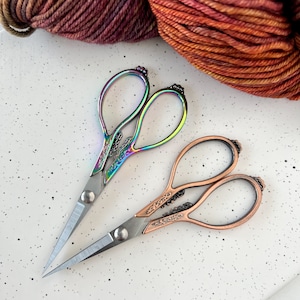 Craft scissors | Vintage style scissors | Embroidery scissors | Crochet scissors | Knitting scissors | Maker notions