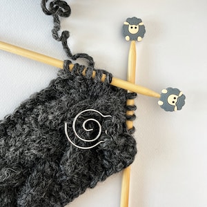 The Quilted Bear Cable Stitch Needles Set - Four Sized U-Shaped Cable  Stitch Holder Needles and Three Sized Bent Cable Stitch Holder Needles for  Easy