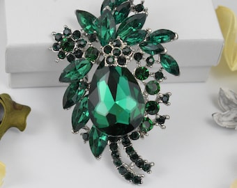 Emerald green stone/Silver Base Bridal Brooch Jewelry, Wedding Bouquet Brooch, Bridesmaid Dress Brooch, Cake Decor Brooch, Pins, Clips