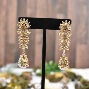 Gold/Gold base Crystal Chandelier earrings, Medium Size Dressy Earrings, Special Occasion Earrings, Prom Earrings, Bridal Earrings, Gift
