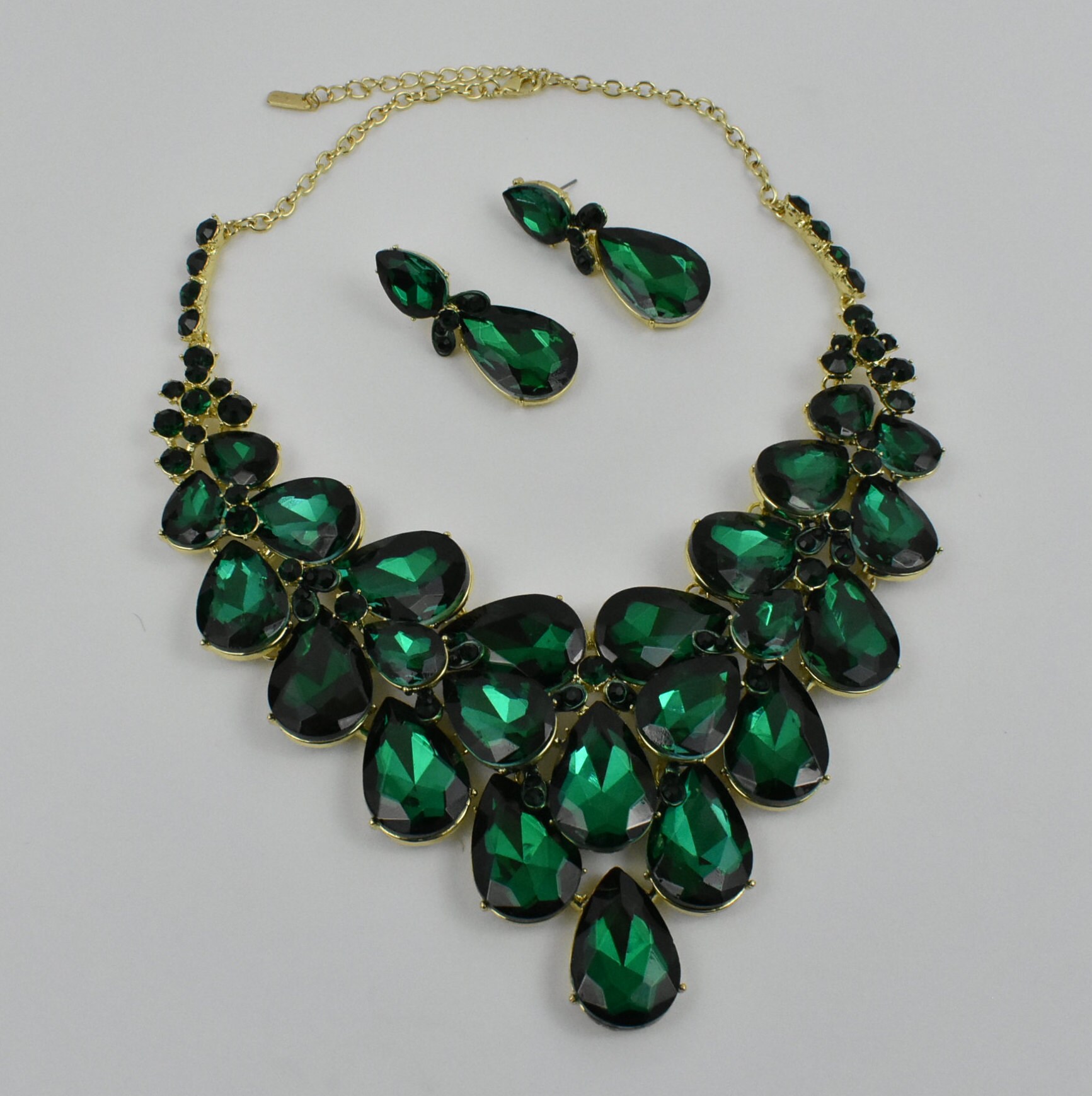 Emerald Green necklace and earrings set Emerald Greenl Etsy