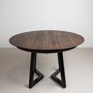Round Dining Table with Leaves, Expandable Round Wood Table, Walnut Kitchen Table Extendable