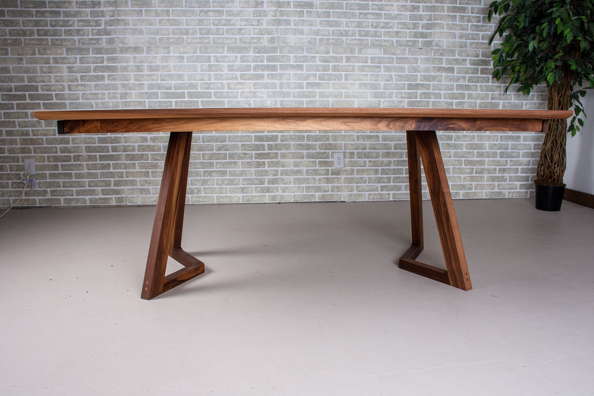 Extendable Dining Table, Expandable Walnut Dining Table, Walnut Extendable Table, Extending Dining Room Table, Large Dining Table - Etsy Nederland Extendable Dining Table, Expandable Walnut Dining Table, Walnut Extendable Table, Extending Dining Room Table, Large Dining Table - Etsy Nederland