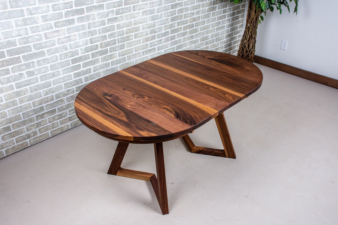 table ovale pied central - Meuble Loi