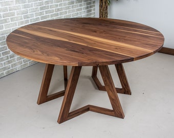 Round Table in Walnut, Circle Wood Dinner Table, Natural Walnut Kitchen Table, 60 Inch Round Dining Table, Round Walnut Table for 6