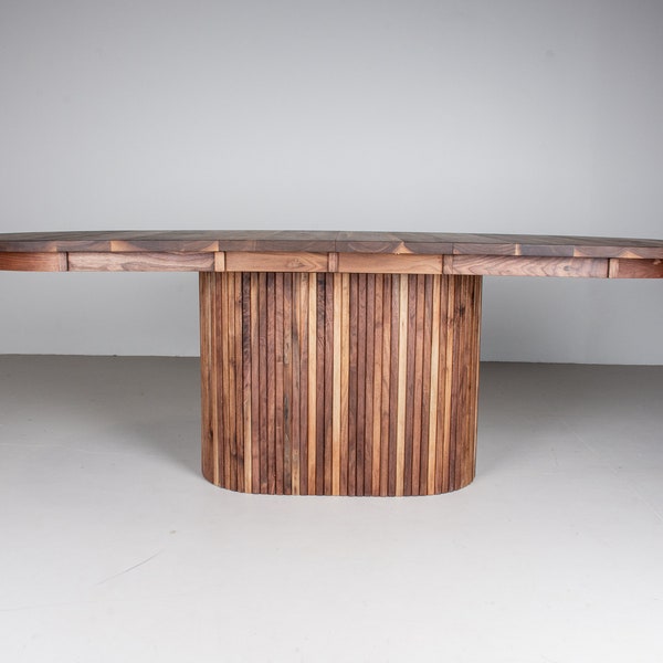 Round Extendable Pedestal Table