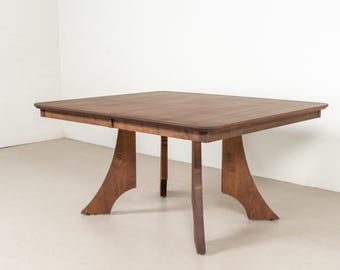 Small Maple Extendable Table, Traditional Style Dining Table