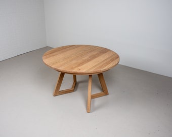 Oak Extendable Round Dining Table, Natural Finish (48 Inch)