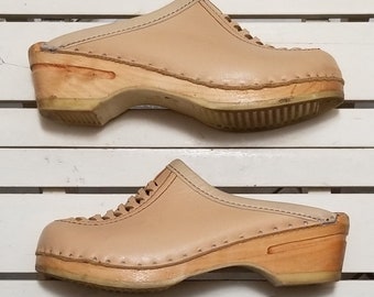 soft leather clogs