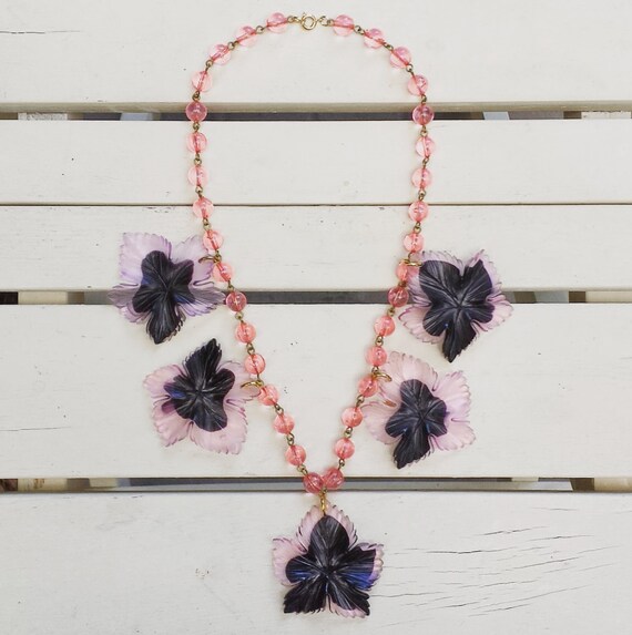1940's vintage celluloid necklace - leaves - pink