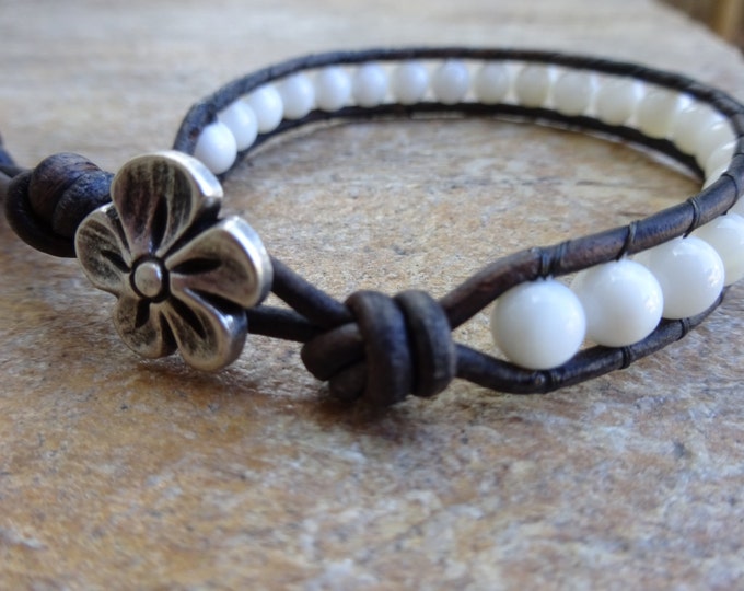 Women's 5mm White Mother of Pearl Gemstone Single Wrap Beaded Bracelet with Brown Leather and a Hawaiian Hibiscus Flower Silver Button