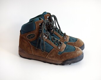 80's 90's Vasque Brown / Green Suede Leather Ankle Insulated Hiking Boots Sneakers W's 8 Vintage