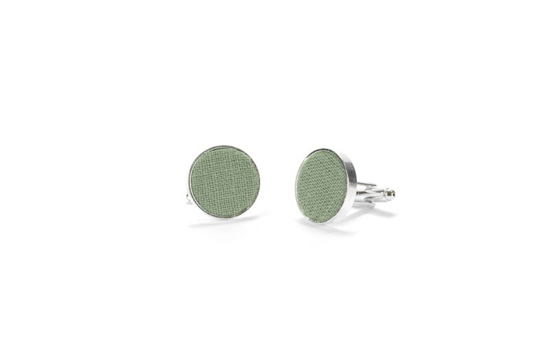 Nœud papillon vert sauge. Nœud papillon vert clair. Cravate vert clair, Cravate vert sauge. Noeud papillon vert sauge.Noeud papillon vert clair.Cravate Solid Cufflinks