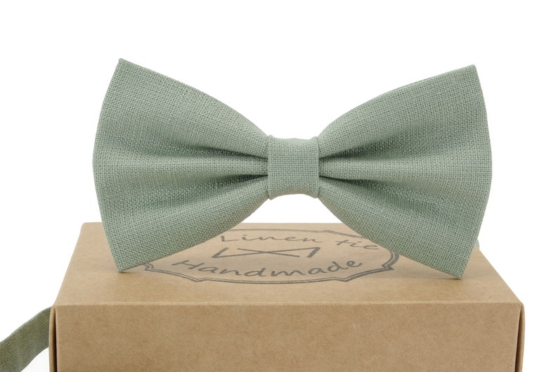 Sage green bow tie.Light green bow tie.Light green necktie, Sage green necktie .Noeud papillon vert sauge.Noeud papillon vert clair.Cravate image 1