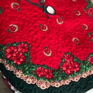 Quilted Poinsettias and Lace Christmas Tree Skirt