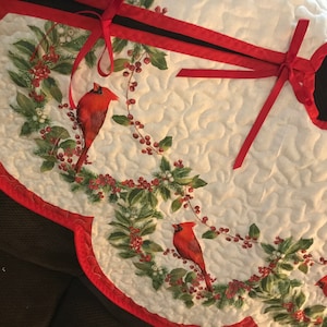 Small Quilted Cardinal and Holly Christmas Tree Skirt with a Scalloped Edge
