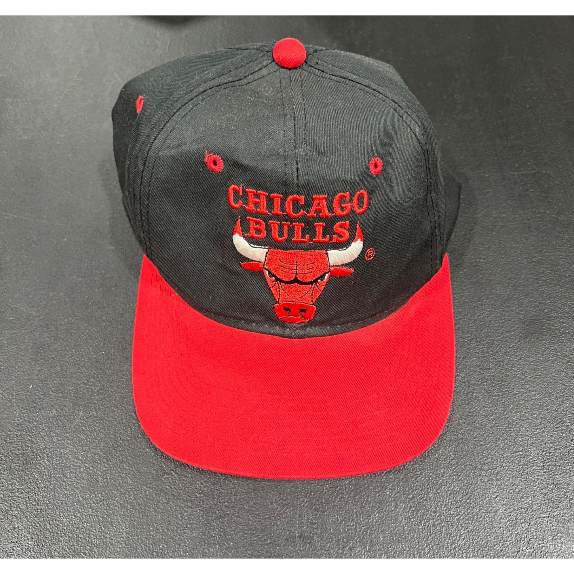 Standout Vintage — Rare 90's Vintage The G-Cap CHICAGO BULLS Original  Snapback With Green Under Brim