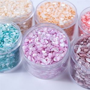Wholesale High Quality Colored Shell Slices 3D Small Irregular Shell Glitter Stone For DIY Nail Art Decoration/Resin Art Filler