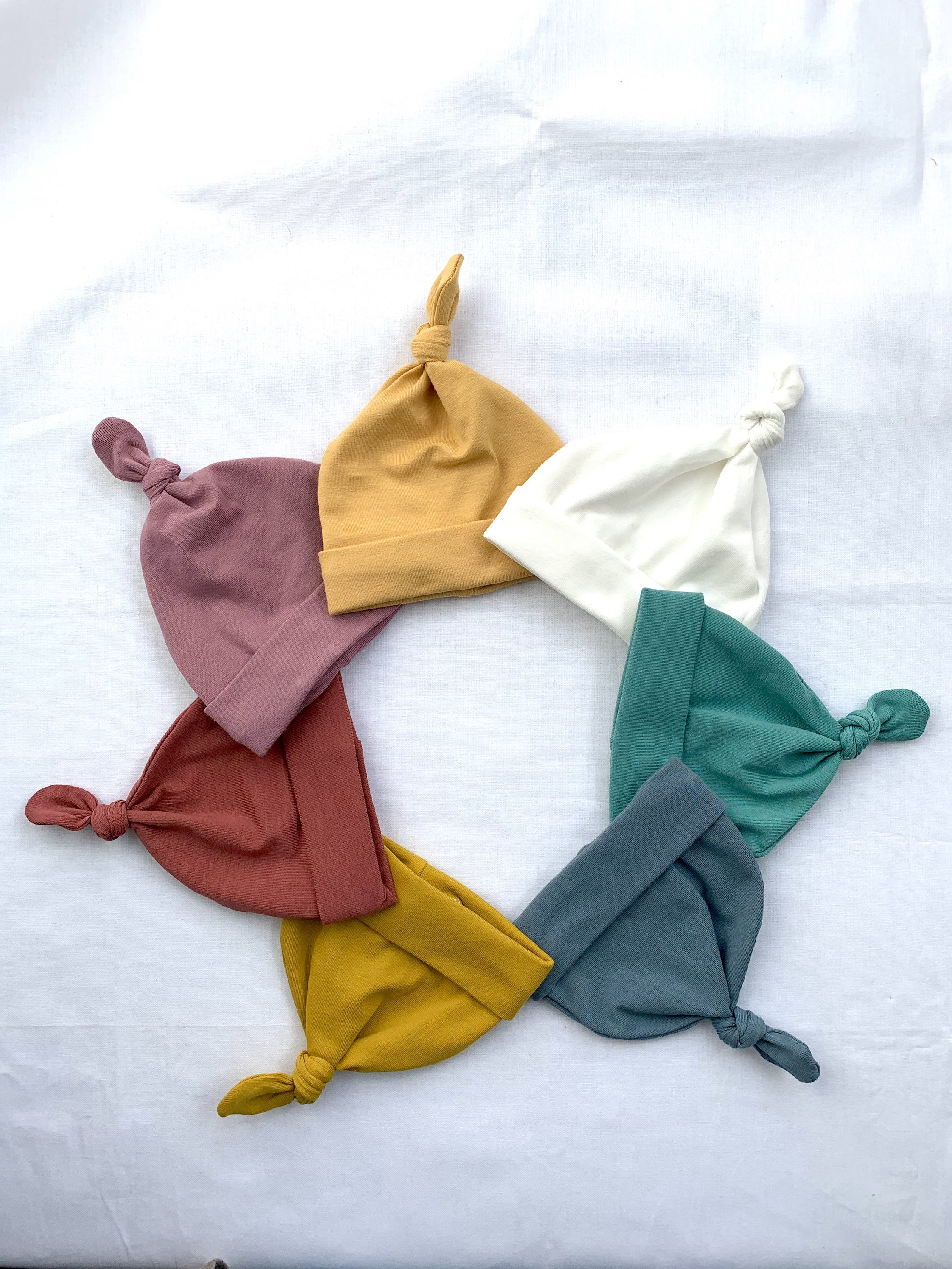 Baby knot hat - plain colour