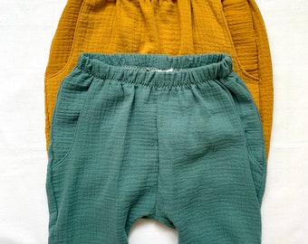 Musselin Shorts, Taschenshorts, Musselin kurze Hose, kurze Hose, Babyshorts, süße Unisex Kleidung, Sommer Outfit, Genderneutral Babykleidung,