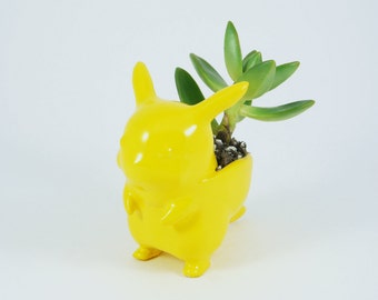 Pikachu ceramic planter
