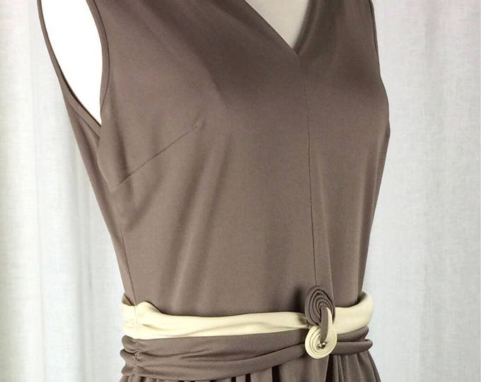 Vintage 70's flattering disco chic taupe cream day dress