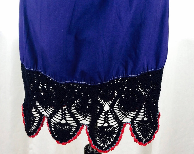 Vintage 70's 80's Mexican cotton crochet lace skirt