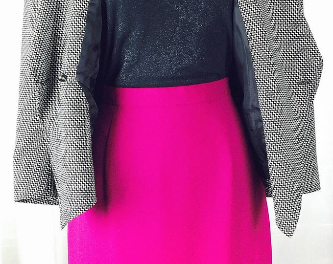 Vintage 80's 90's raspberry fine wool crepe pencil skirt