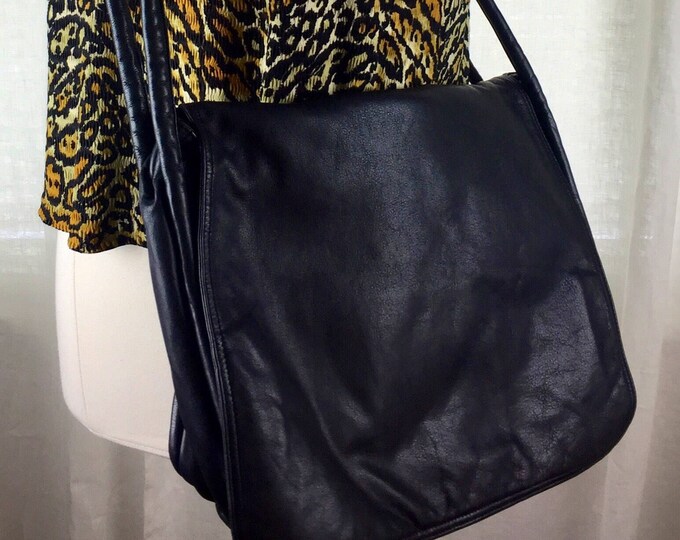 Vintage 80's designer Etra black leather double strap messenger bag