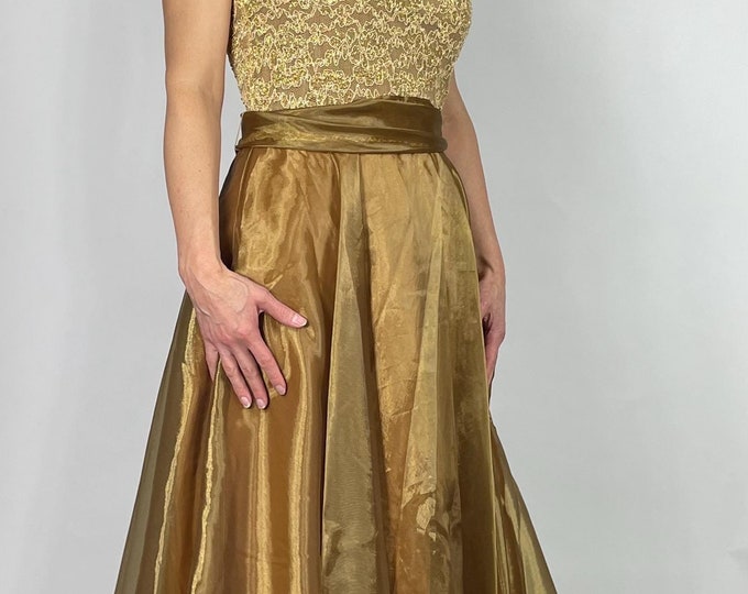 Vintage 90’s gold metallic lace gown