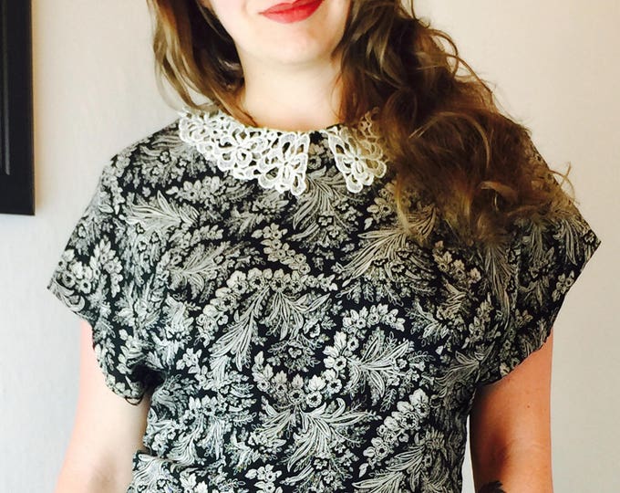 Vintage 90's grunge romance lace collared short sleeve mini dress