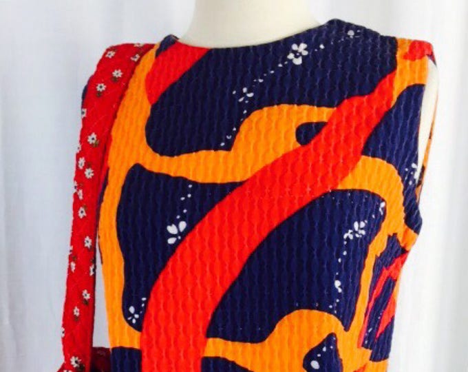 Vintage 60's bright colored relief quilted abstract print top