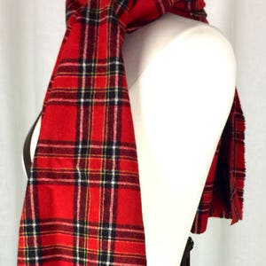 Vintage 90's Pendleton red Stewart window pane plaid fine lambswool scarf image 2