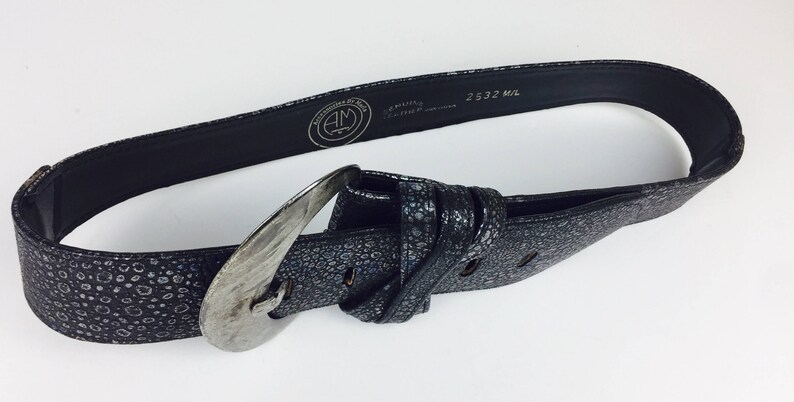 Vintage 80/'s rainbow metallic iridescent reptile embossed leather oversized buckle belt