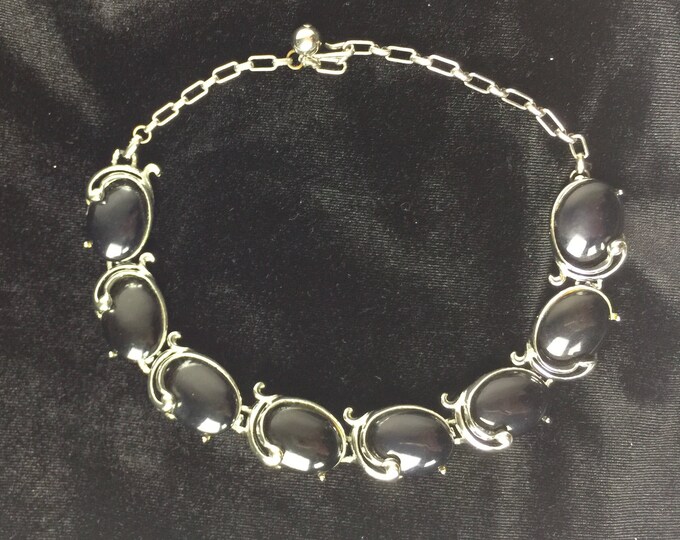 Vintage 60's Art Nouveau revival style onyx acrylic resin silver tone metal choker necklace