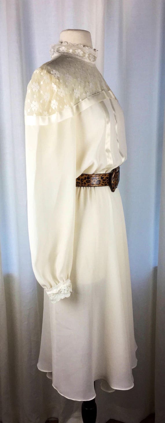 Vintage 70's/80's boho semi sheer cameo victorian… - image 3