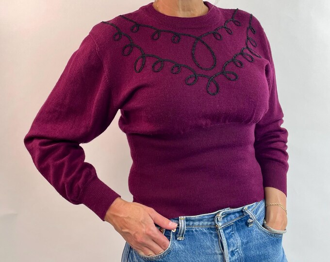 Vintage 90's fitted wine colored lambswool sweater with soutache detail
