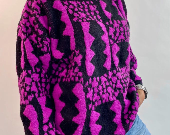 Vintage 80's 90's designer abstract graphic pink black mock neck collar tunic sweater