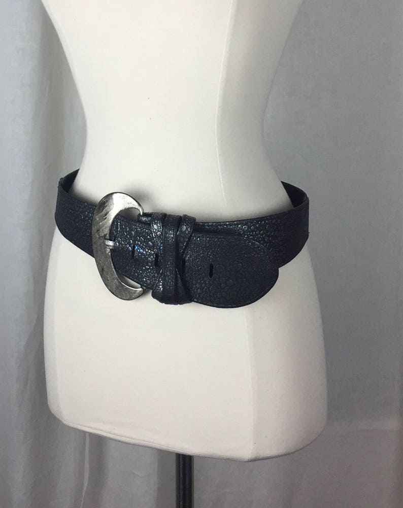Vintage 80/'s rainbow metallic iridescent reptile embossed leather oversized buckle belt