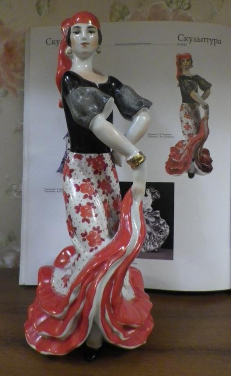 Dancing Gypsy Woman Vintage Porcelain Figurine Antique Etsy