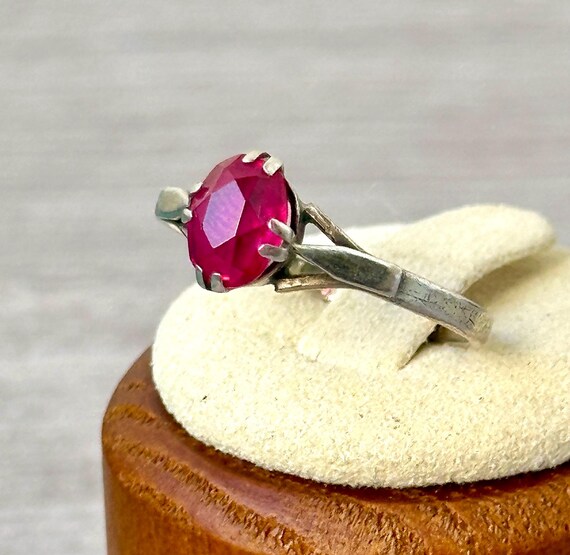 Vintage Soviet Ruby Ring with Split Shank – 875 S… - image 8