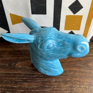 Burro de cerámica TURQUESA | Cabeza de burro de cerámica | Cerámica inglesa | Cerámica artesanal | Cabeza de burro en una fábrica de cerámica en Portugal