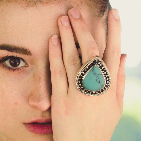 Bague turquoise goutte massive afghane, taille 12, bague tribale berbère, bijoux éthique kuchi vintage, grande bague touareg bleue, bijou nomade turkmène