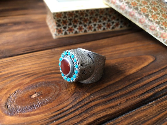 Vintage Berber carnelian ring, tribal ring heap, … - image 2